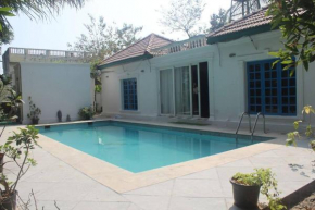 Hertiage Blue Vila